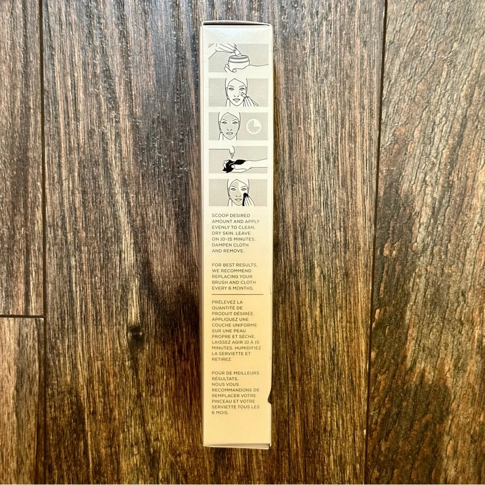 Bare Minerals Mask Essentials with mask smoothing brush and cloth BNIB